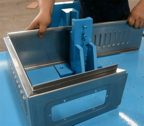 Metal switch box making machine 